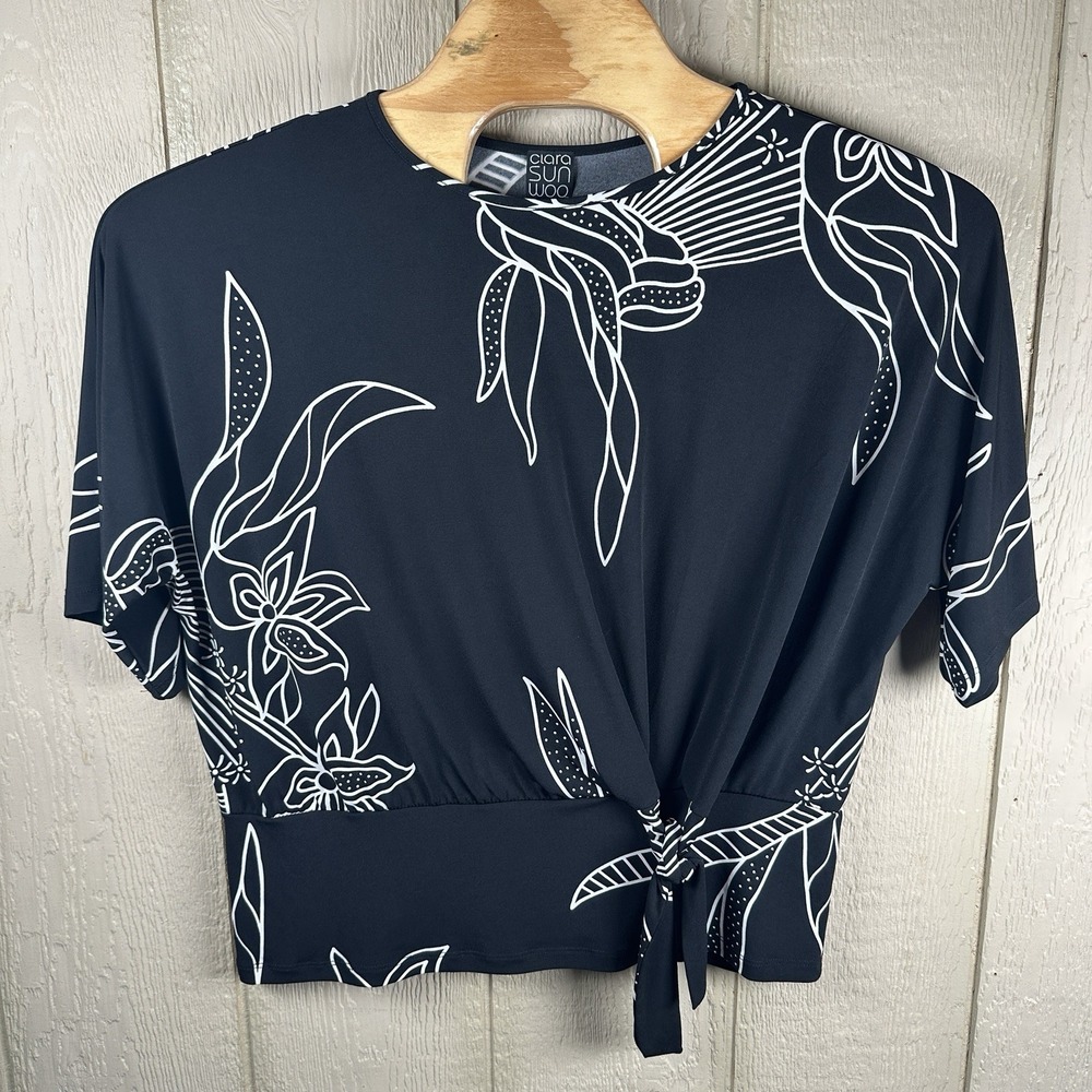 Clara Sun Woo Black White Floral Print Tie Front Blouse Top Size 1X Short Sleeve